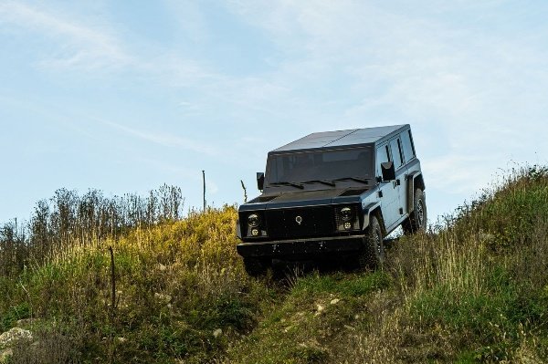 Bollinger-B1-SUV-B2-Pickup-Truck