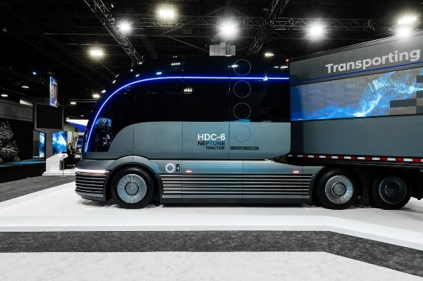 Hyundai-Hydrogen-Powdered-HDC-6-Neptune-Truck