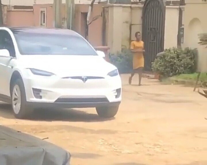 Tesla Model X nigerian road