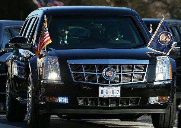 US-Presidential-State-Car-Cadillac-One-The-Beast