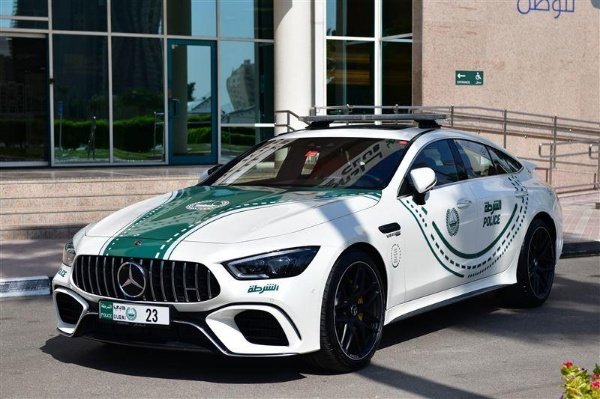 dubai-police-mercedes