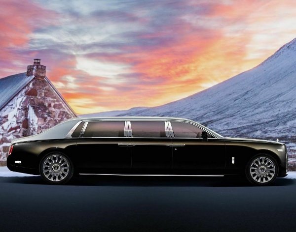 KLASSEN-Rolls-Royce-Phantom-Limousine