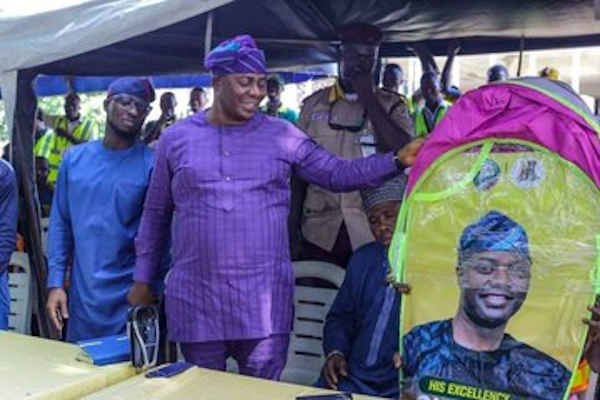 Seyi Makinde Introduces Shelter kits For Okada Riders In Oyo 