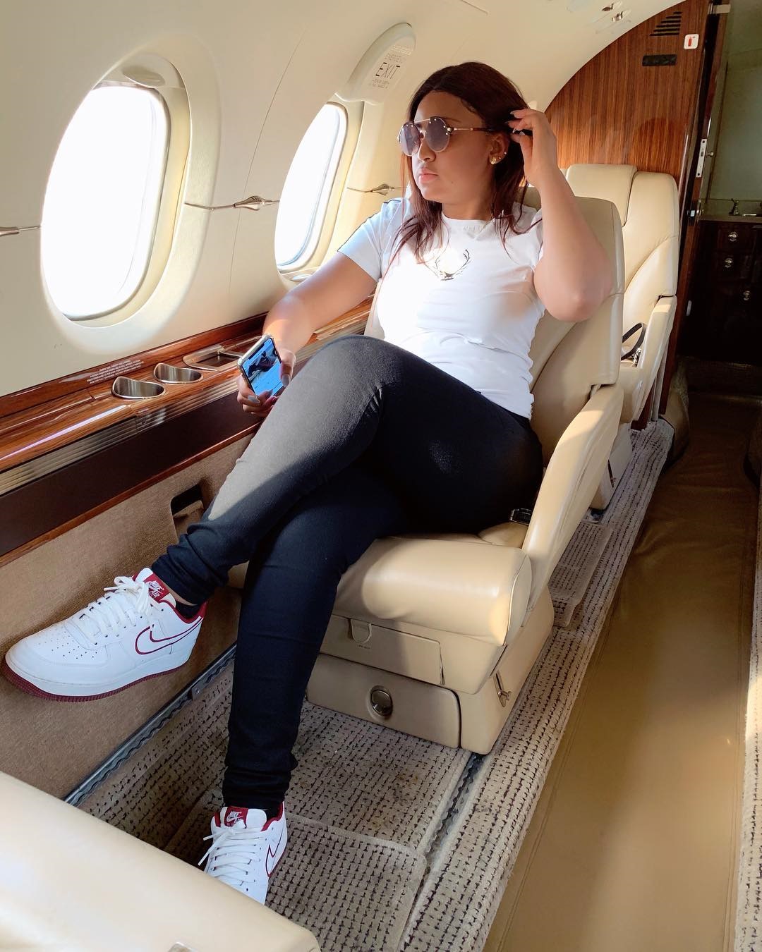 Private Jet Ride Out Of Philadelphia To La