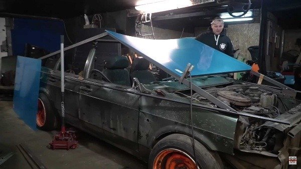 russian-cybertruck-lada-sputnik-samara-pushka-garage