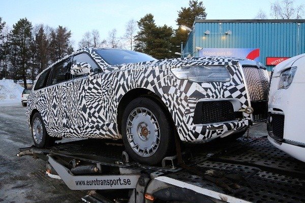 aurus-komendant-suv-rolls-royce-cullinan-rival