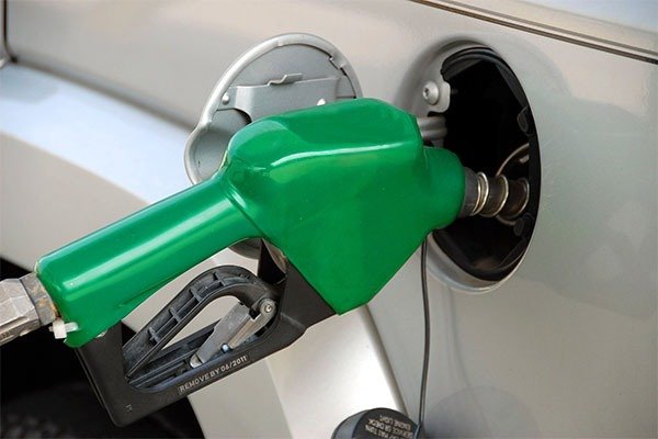 Breaking News: Federal Government Increase fuel Price To ₦212.61 per-liter