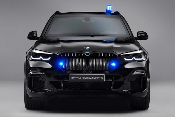 Sanwo-Olu Personally Drove Himself To Cast His Vote In His ₦75m BMW X5 Protection VR6 - autojosh 