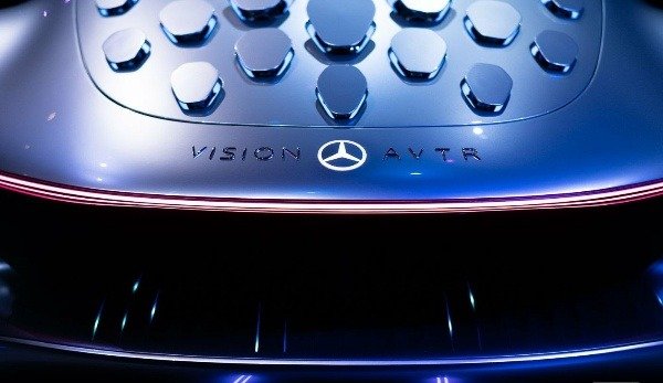 mercedes-benz-avatar-inspired-vision-AVTR-electric-car