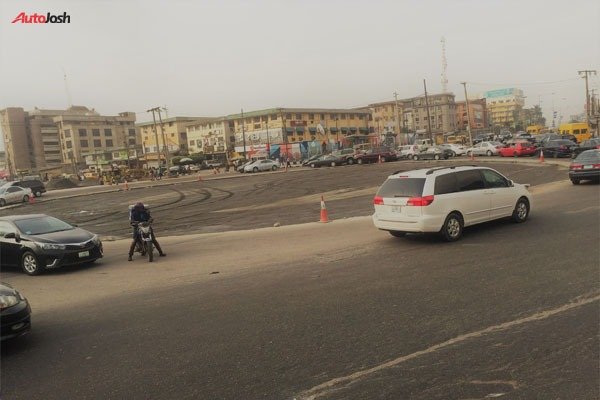 Allen-Awolowo Way Roundabout autojosh