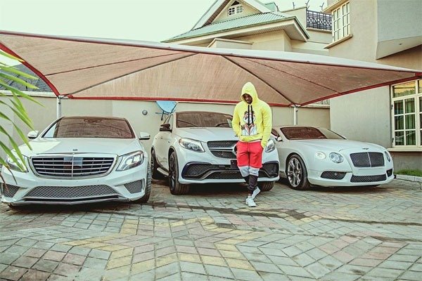 3 Amazing Luxury Cars Owned By Kizz Daniel 