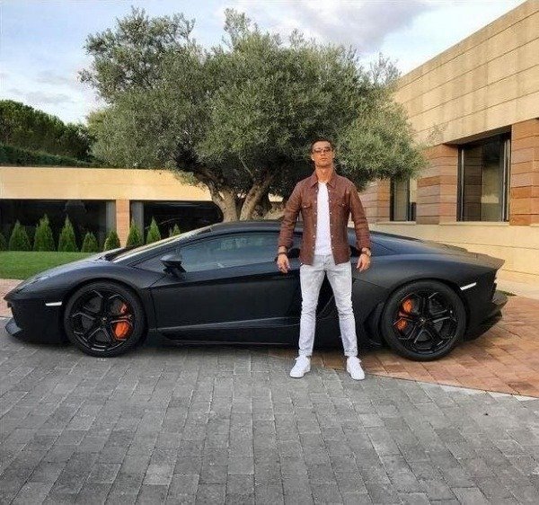 footballers-finance-cars