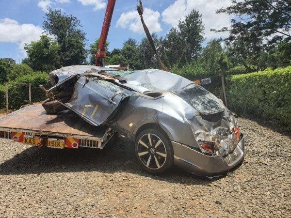 kenyans-kenya-crashed-bentley-continental-gt