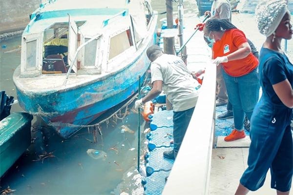 Lagos State Starts Clean Up Of Waterways