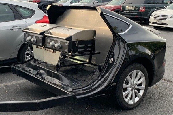 Audi-A7-bbq-grill-trailer