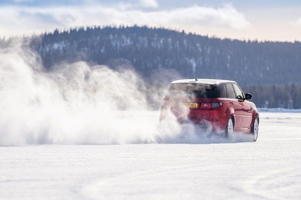 anthony-joshua-goes-ice-driving-to-celebrate-50th-birthday-of-range-rover