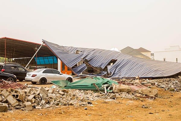 FCDA Demolishes Mechanic Workshop Owned By A Woman In Abuja