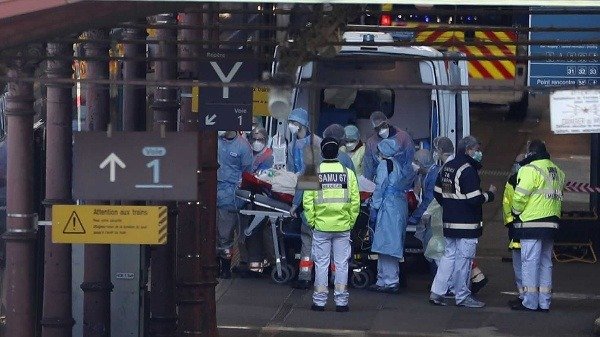 france-evacuate-coronavirus-patients-aboard-high-speed-medical-intensive-care-unit-train