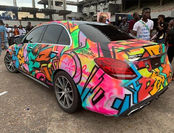 Nigerian Gives A Mercedes-Benz C-Class A Graffiti Paint Job