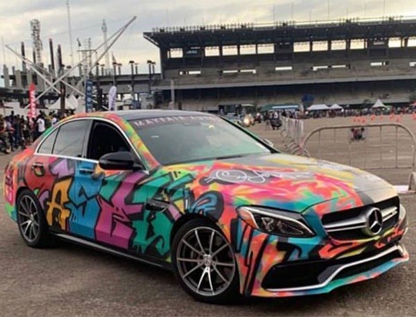 Nigerian Gives A Mercedes-Benz C-Class A Graffiti Paint Job