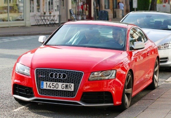 manchester-united-keeper-david-de-geas-cars-audi