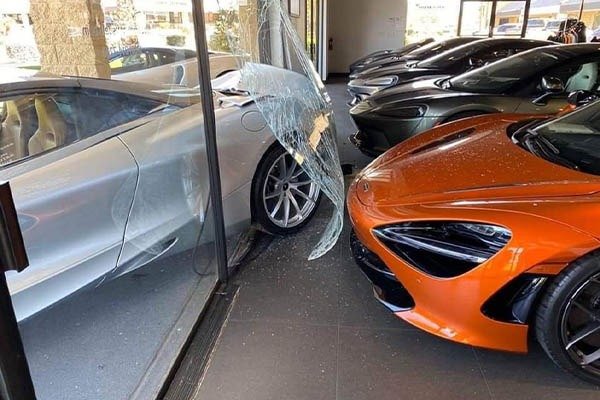 A BMW X5 Crashed A McLaren 720s