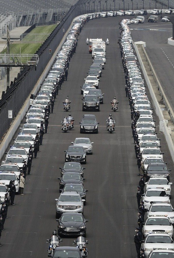 dozens-of-police-cars-excort-hearse-ferrying-slain-police-officer-indianapolis