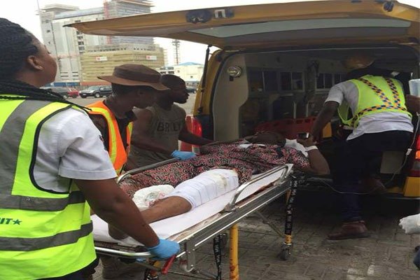 Tragic As Truck Falls In Lagos Killing 6 And Injuring 1