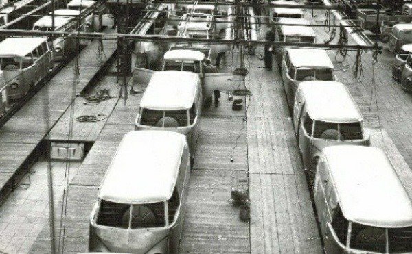 first-vw-transporter-danfo-kombi-vanagon-bus-rolled-off-assembly-lines-70-years-ago