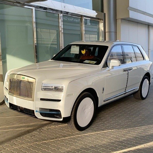 Hushpuppi Takes Delivery Of His 2020 Rolls-Royce Cullinan ...