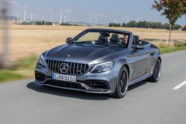 mercedes-joins-audi-fourringschallenge-spins-amg-c63-to-makes-audi-logo