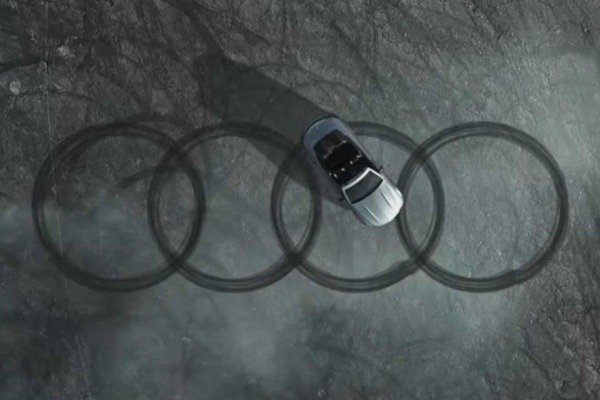 mercedes-joins-audi-fourringschallenge-spins-amg-c63-to-makes-audi-logo