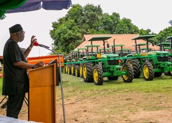 gov-akeredolu-of-ondo-distributes-tractors-loans-to-farmers