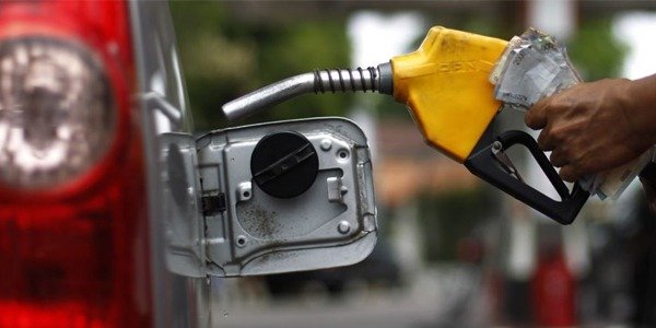 Breaking News: Federal Government Increase fuel Price To ₦212.61 per-liter