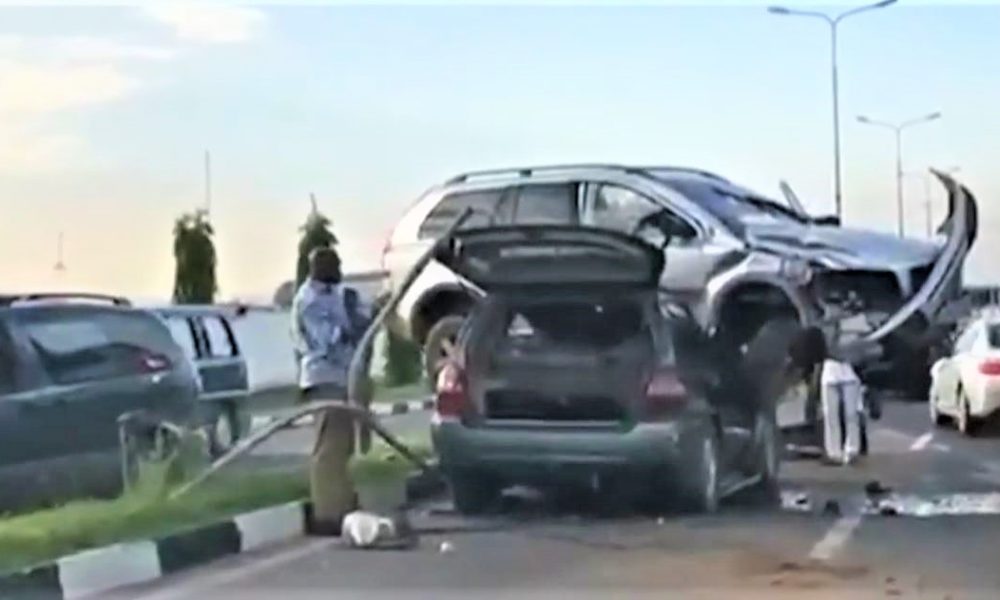 Bizarre Car Accident Scene In Front Of Airforce Base, Ikeja (Watch ...