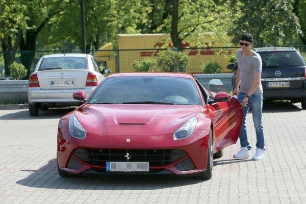 Check Out Bayern Munich Robert Lewandowski's Luxury Car Collection Worth Over $1 Million - AUTOJOSH