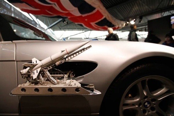 bmw-z8-james-bond-car