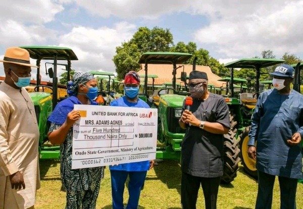 gov-akeredolu-of-ondo-distributes-tractors-loans-to-farmers