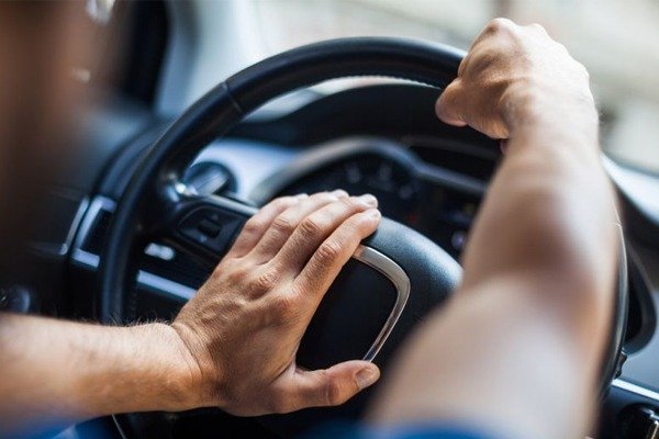 10 Things That Motorists Do That Annoys Pedestrians autojosh