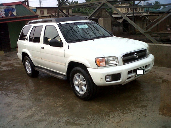 Nissan Pathfinder SUV