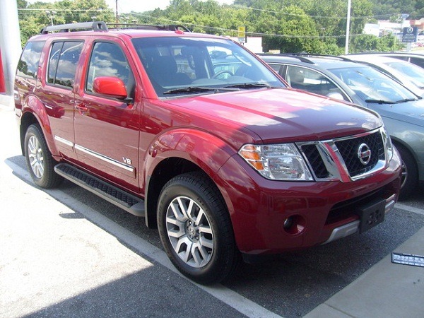 Nissan Pathfinder SUV