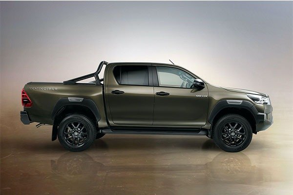 2021 Restyled Toyota Hilux Finally Unveiled Globally