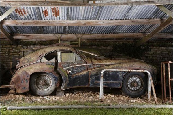 Abandoned Luxury cars autojosh