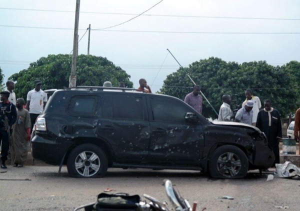 The bags President Buhari's security detail were carrying in Imo state are ballistic  bulletproof briefcases