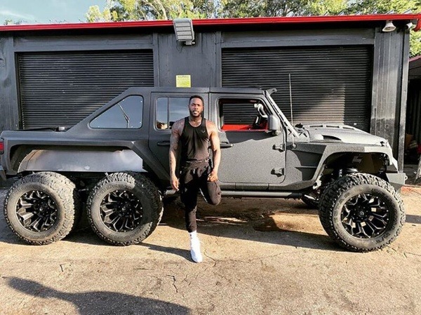 baseball-player-aroldis-chapman-6-wheel-jeep