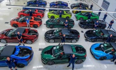bmw-says-goodbye-to-the-i8-with-18-uniquely-coloured-customised-cars