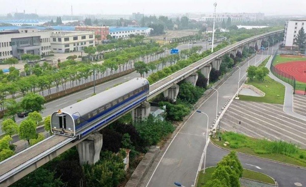 china-trial-run-floating-600-km-h-high-speed-maglev-train