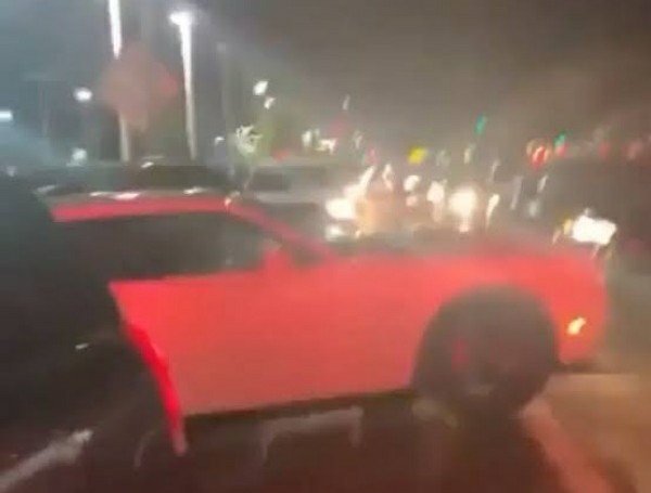 george-floyd-rioters-invade-fiat-chrysler-dealership