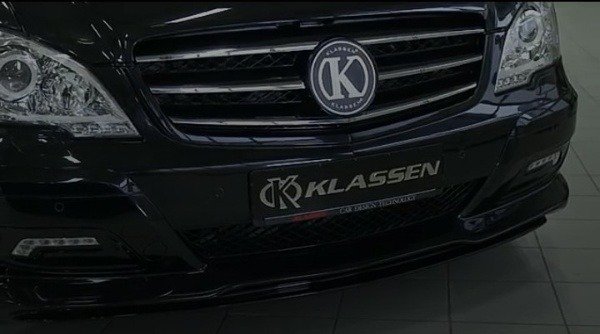 klassen-stretched-mercedes-v-class-van-private-jet