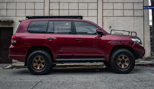 This Custom Toyota Land Cruiser Is The Ultimate Jungle King 